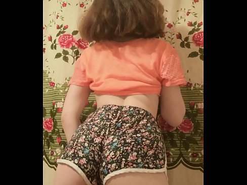❤️ מותק צעיר סקסי פושט את המכנסיים הקצרים במצלמה ❤❌ פורנו fb ב-iw.filmepornonline.ru